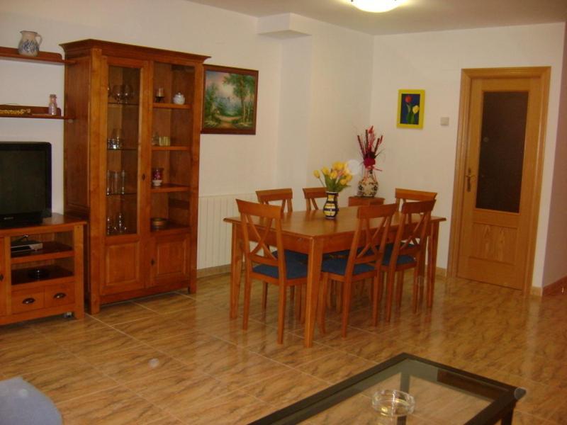 Apartamentos Pirineos Ordesa El Pueyo de Araguás Kamer foto