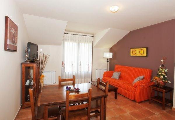 Apartamentos Pirineos Ordesa El Pueyo de Araguás Buitenkant foto