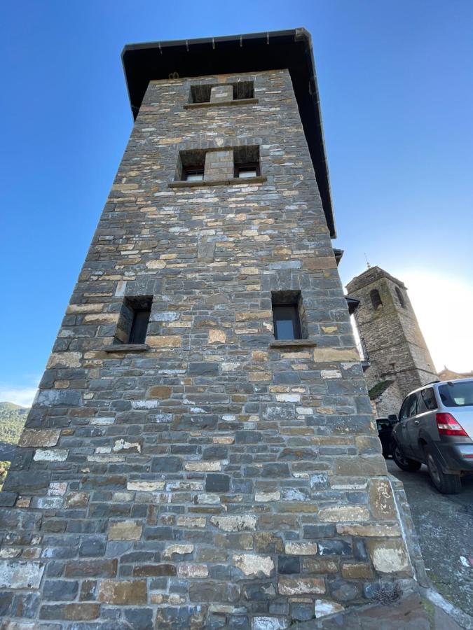 Apartamentos Pirineos Ordesa El Pueyo de Araguás Buitenkant foto