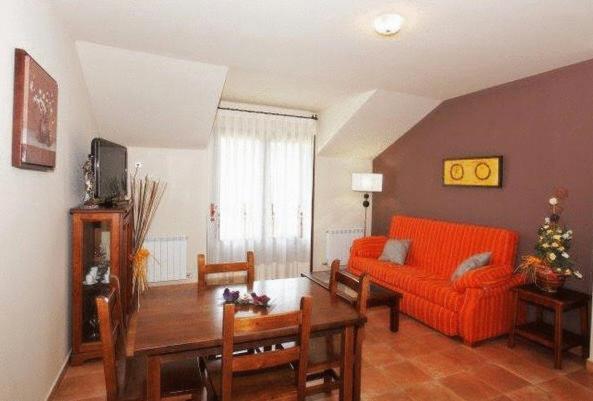 Apartamentos Pirineos Ordesa El Pueyo de Araguás Buitenkant foto