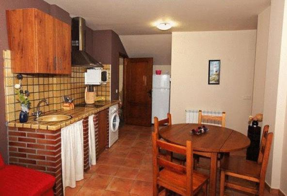 Apartamentos Pirineos Ordesa El Pueyo de Araguás Buitenkant foto